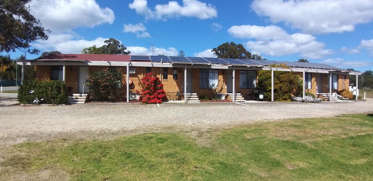 Taree Country Motel Bagian luar foto